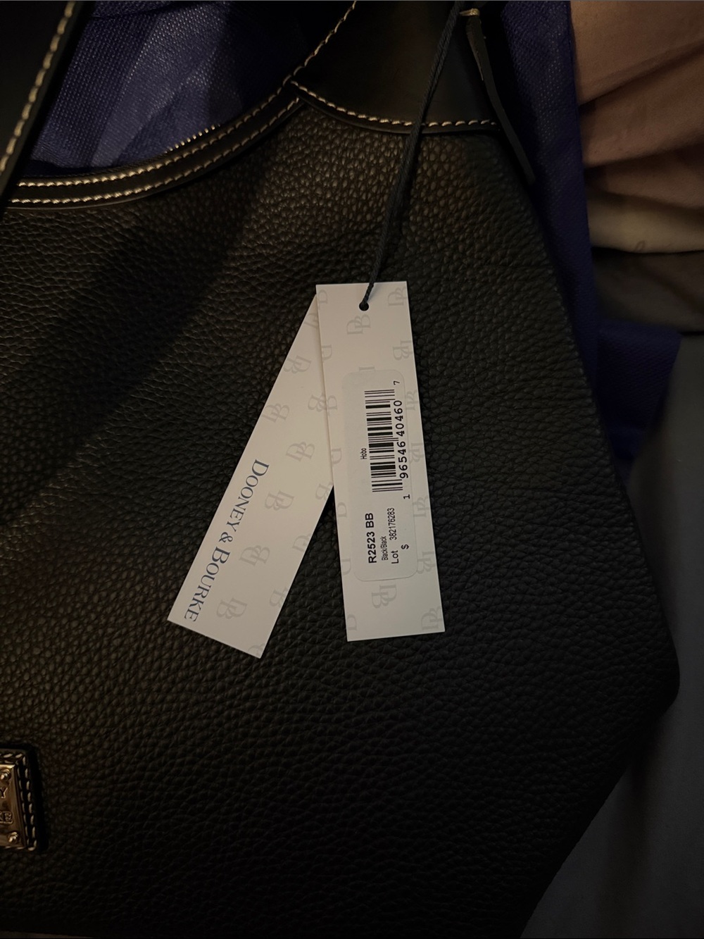Dooney & Bourke hobo R2523 - Picture 10 of 10